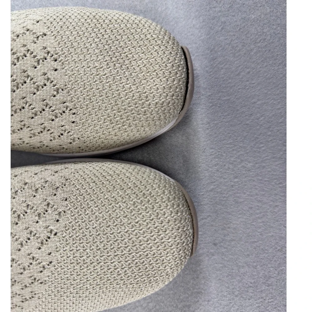 Skechers Seager Stat Classic Fit Women 9 Taupe Knit Memory Foam Slip On Loafers